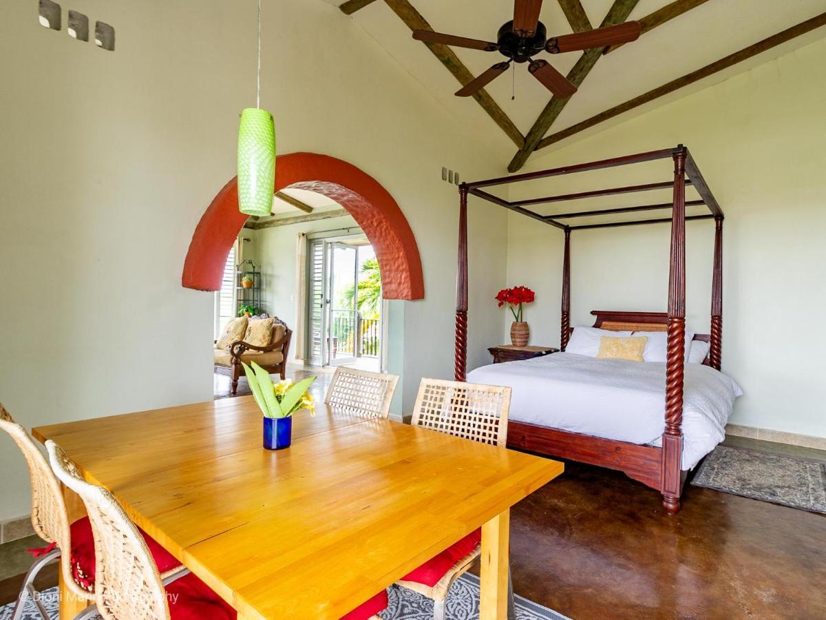 Almond Tree Hotel Resort Коросаль Экстерьер фото